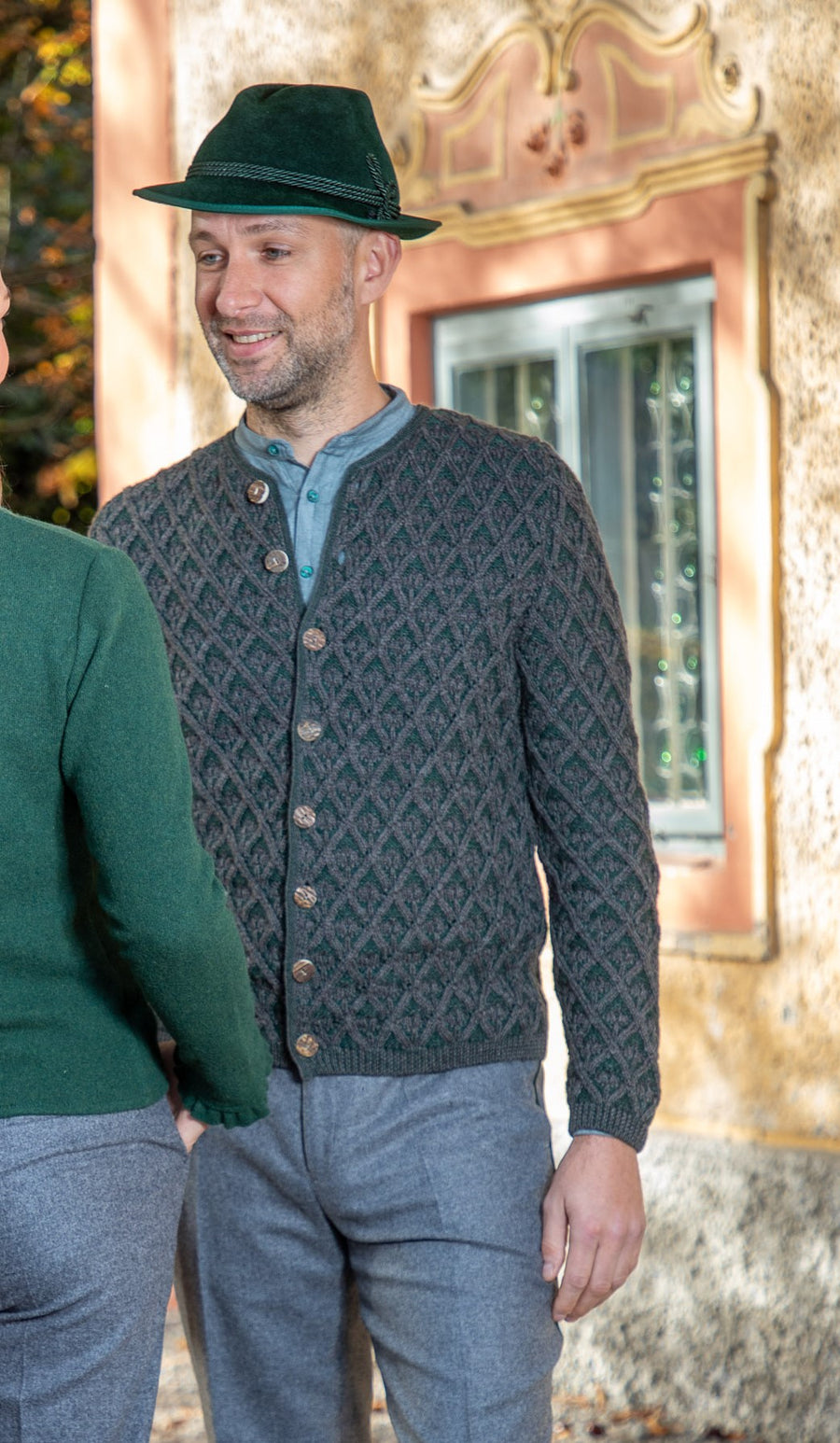 Strickjack SIMON beluga/tanne