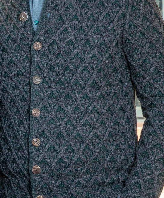 Strickjack SIMON beluga/tanne